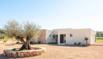 Resa Estates Ibiza te koop for sale finca modern side house 7.jpg